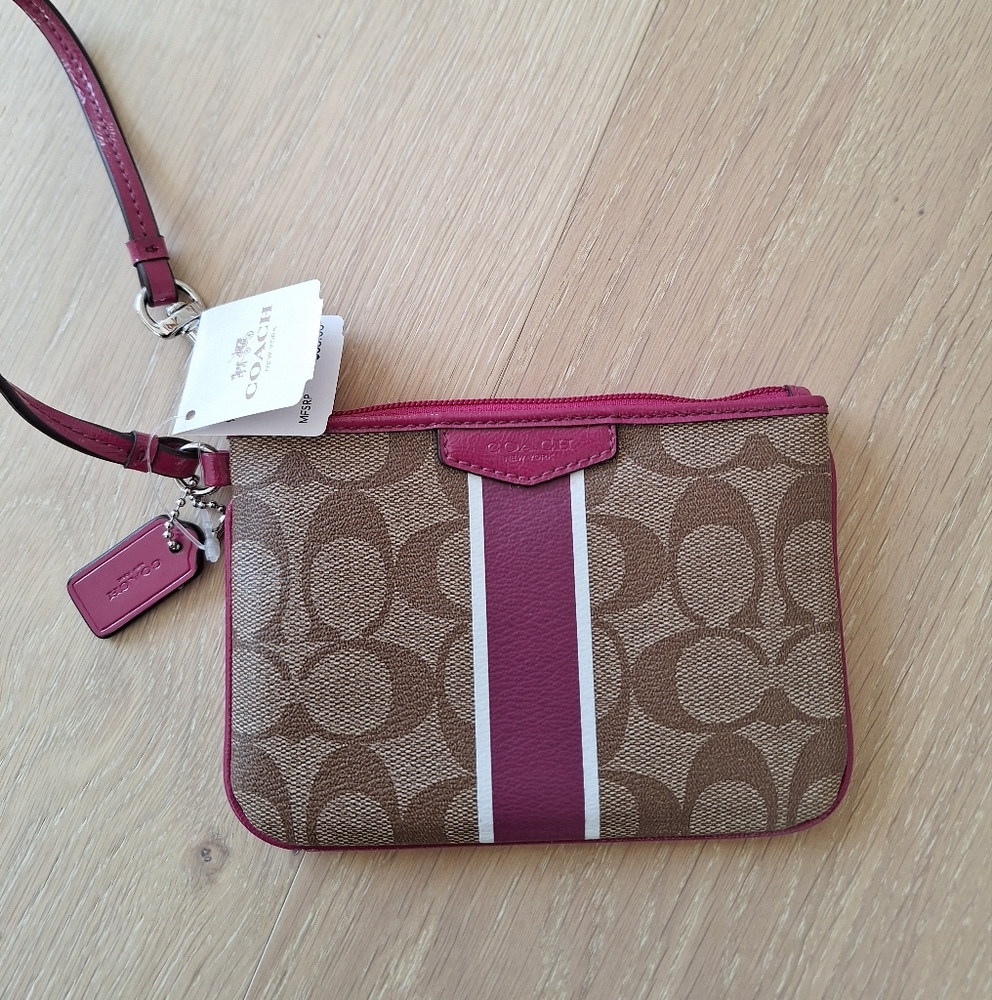BRAND NEW NWT Coach F52147 PVC Small Wristlet SV/Khaki/Magenta BAG LOGO